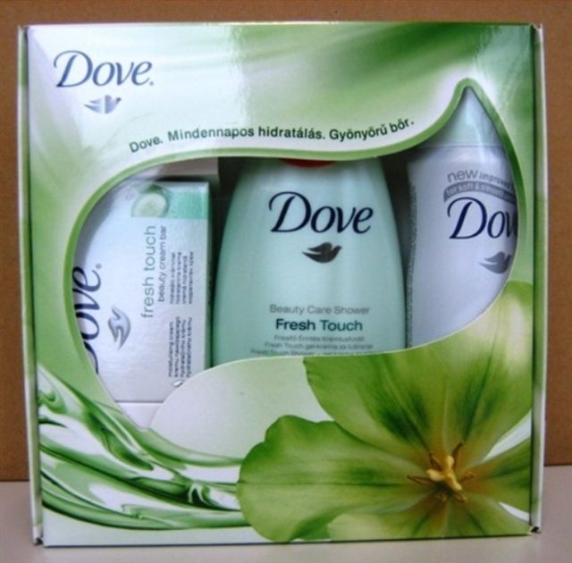 Dove 3db-os női ajándékszett:fresh touch szappan, tusfürdő és de